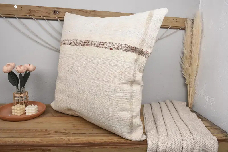 Pillow for Sofa, 32x32 White Pillow, Traditional Pillow Cover, Vintage Pillow, Vintage Kilim Throw Pillow, Pillow Cover, Knitted Cushion - 4