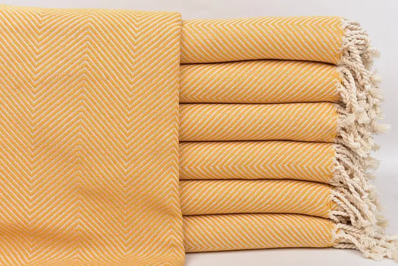 Personalized Bridesmaid Gift, Guest Towel, Wedding Towel, 70x40 Cotton Herringbone Towel, Personalized Gifts, Quick-Dry Beach Towel, Bride Gift - 1