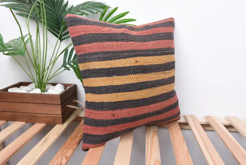 Pillow Case, Pillow for Sofa, Handmade Throw Pillow Cover, Kilim Pillow Cover, Handmade Throw Cushion Case, Vintage Kilim Pillow, 18x18 Red Pillow - 4