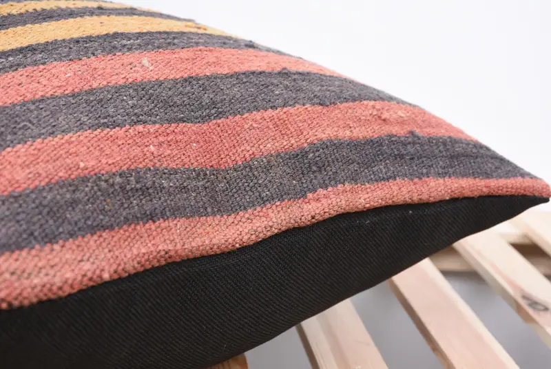 Pillow Case, Pillow for Sofa, Handmade Throw Pillow Cover, Kilim Pillow Cover, Handmade Throw Cushion Case, Vintage Kilim Pillow, 18x18 Red Pillow - 7