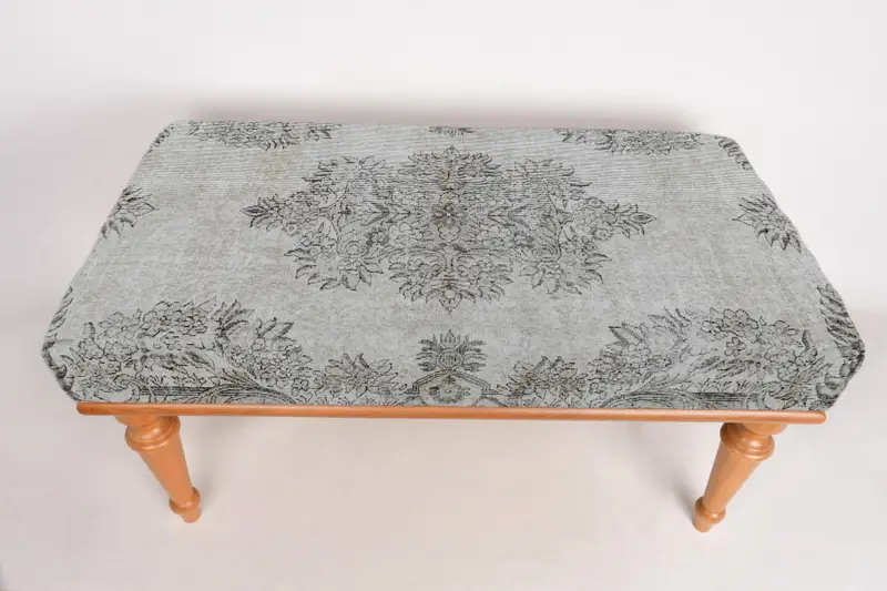 モジュール式ブラック&グレーオットマンセット、キリム風オットマン