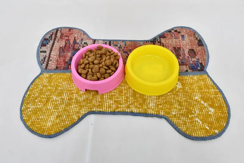 Köpük Dolgulu, Rahat Kırmızı ve Sarı Pamuklu Evcil Hayvan Matı, Evcil Hayvan Matları ve Pedleri