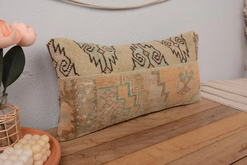 Orange und Beige Patchwork Kissen, Vintage besticktes Kissen