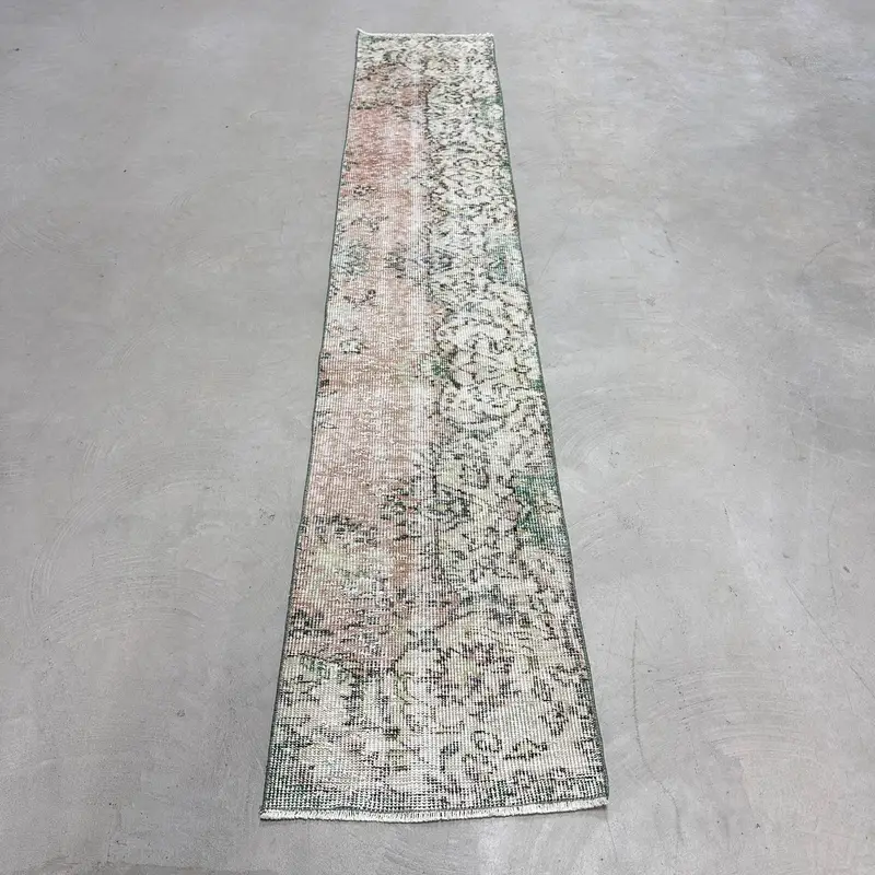 Vintage türkischer Teppich 1,8x9,9 ft (56x301 cm), Oushak grüner Wollteppich - 1