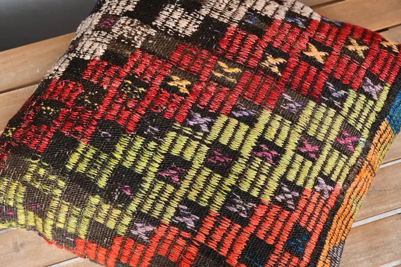 18x18 Red Cushion Cover, Pillow Cover, Kilim Cushion Sham, Turkish Kilim Pillow, Handmade Pillow Cover, Interior Designer Pillow - 4