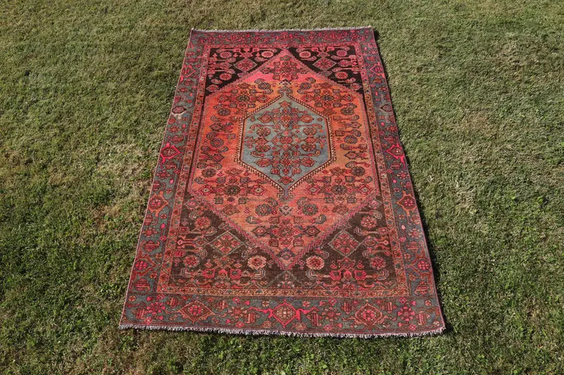 Türk Vintage Halısı, 3.7x6.2 ft Oushak Halısı, Kırmızı Vurgulu Soyut Halı - 1