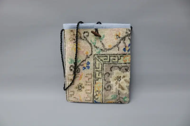 調節可能なストラップクロスボディキリムバッグ、ウールヴィンテージモチーフバッグ