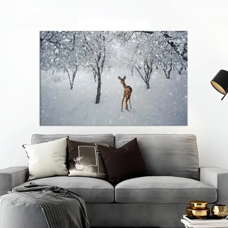 Elegante Leinwand mit Winterlandschaft: Geschenk für Hirschliebhaber