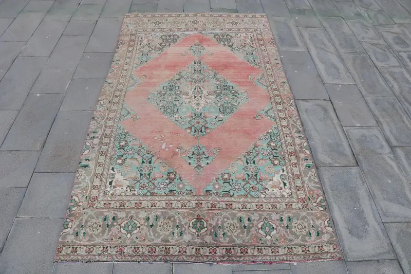 Oushak Turkish Rug, 5x9.2 ft Vintage Rug, Red Check Wool Rug - 1