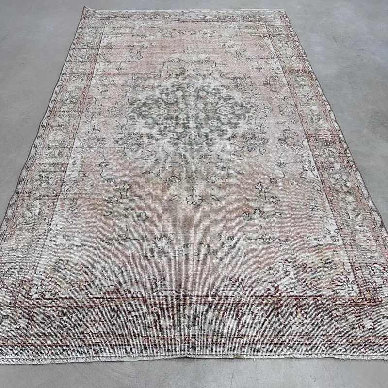 5.7x9.5 ft Rug, Turkish Vintage Rug, Red Floral Wool Rug - 1