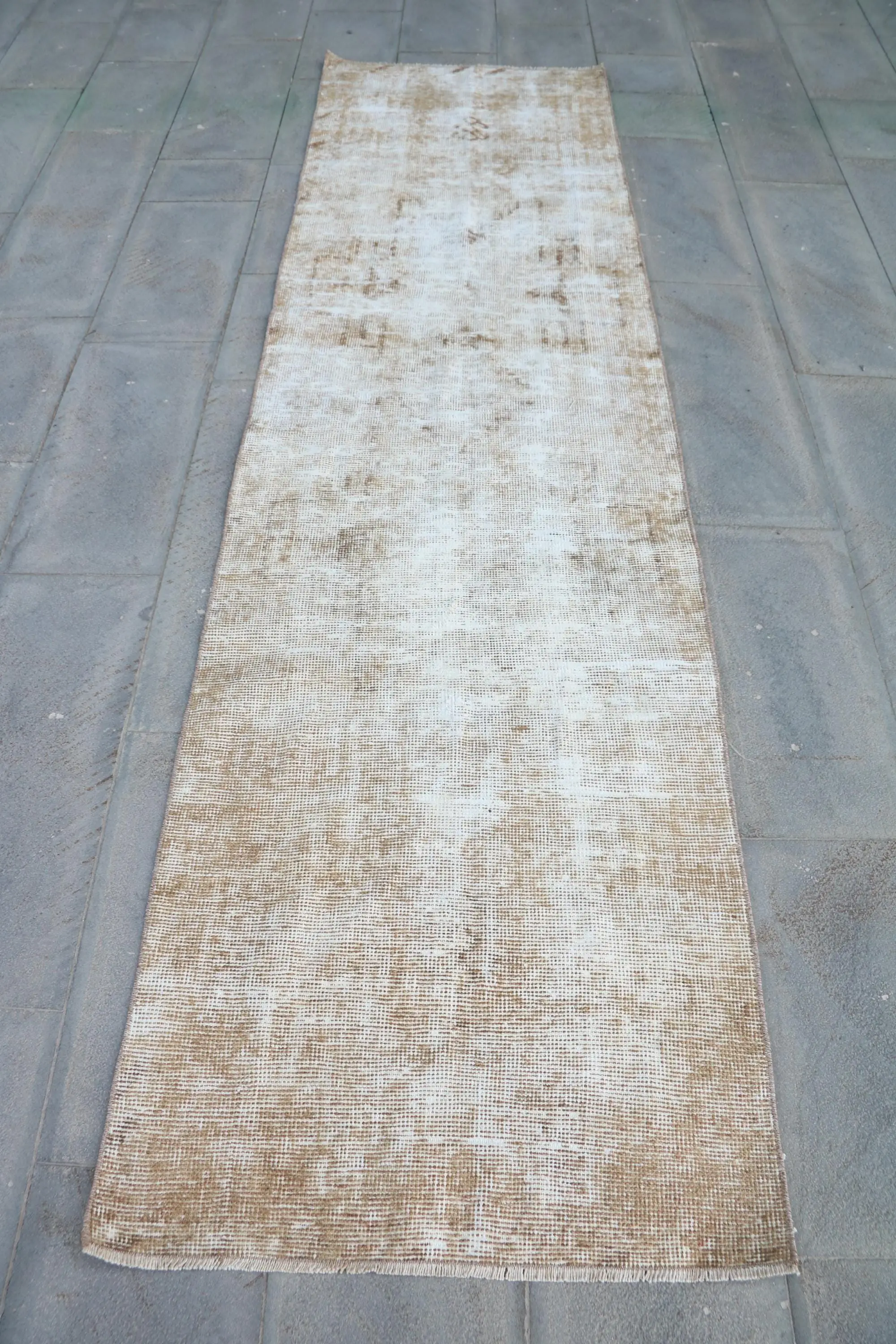 Vintage Turkish Runner Rug 2.7x10 ft, White Brown Moroccan Wool Rug - 1