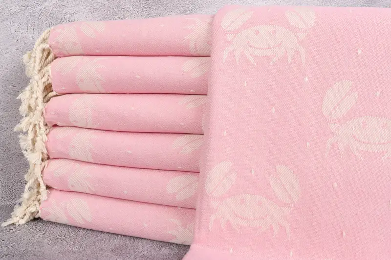 Organic Beach Towel, Lightweight towel, Bachelorette Party Favors Beach, Turkish hand towel, Organic towel, 68x40 Cotton Crab Design Towel - 1