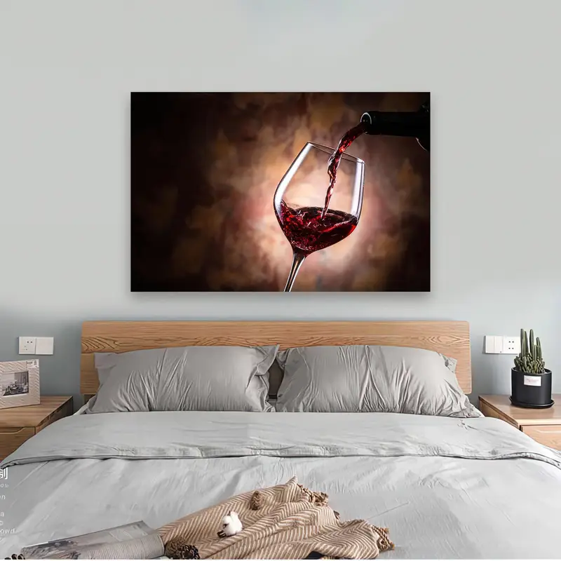 Elegant Printed Glass: Modern Red Wine Glass for Kitchen & Dining