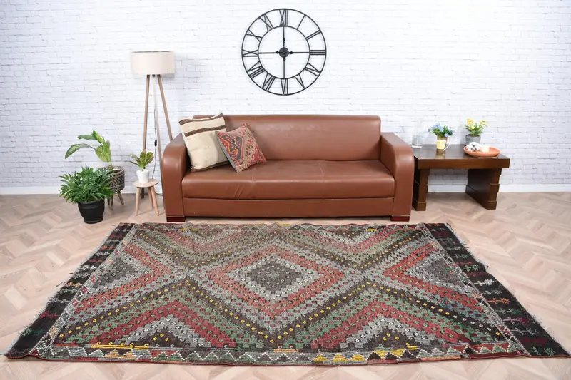 Vintage 5.5x8.7 ft Halı, Kilim Türk Halısı, Kahverengi Hayvan Baskı Yün Halı - 1