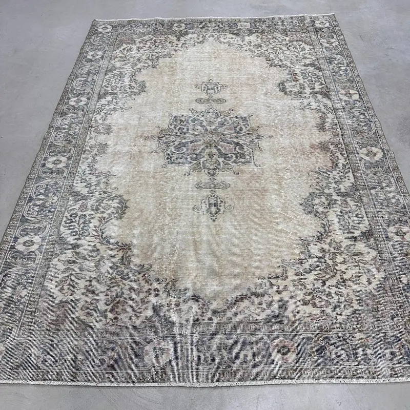 Turkish Oushak Rug 6.4x9.1 ft (196x276 cm), Gray Floral Vintage Rug - 1