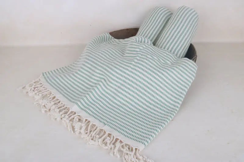 Monogrammed Beach Handtuch, 70x40 Baumwollpolka Dot -Handtuch, Strandthema Hochzeitsgeschenk, Mutter des Bräutigamgeschenks, Hauswarming Geschenk, Bestes Strandtuch - 6