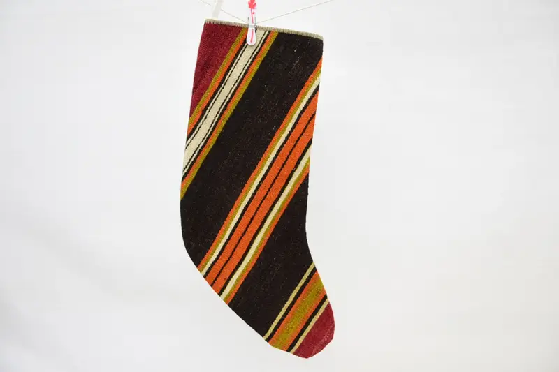 Şenlikli Turuncu ve Yeşil Noel Çorabı, 14 İnç Süs Çorabı
