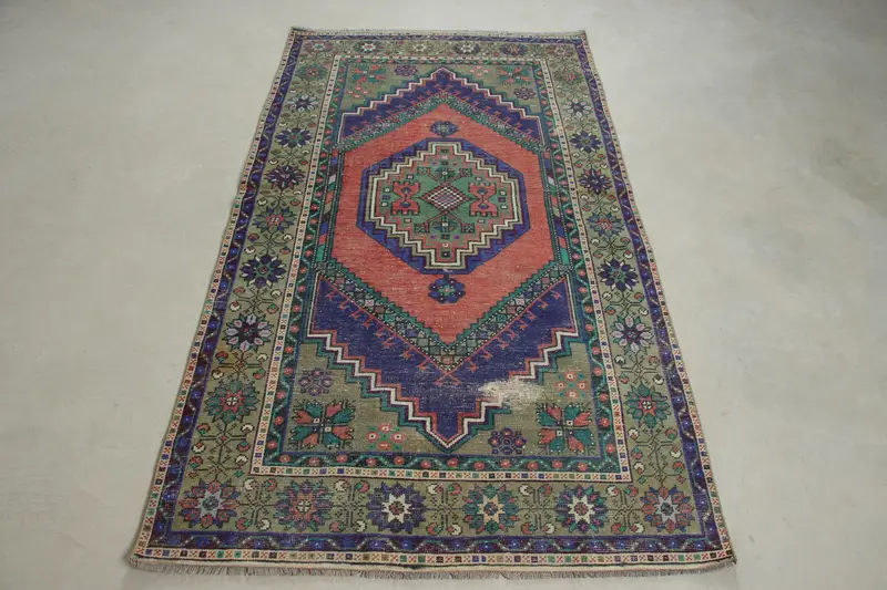 Green, Red Camouflage Rug, 112x206 in Chic Decor