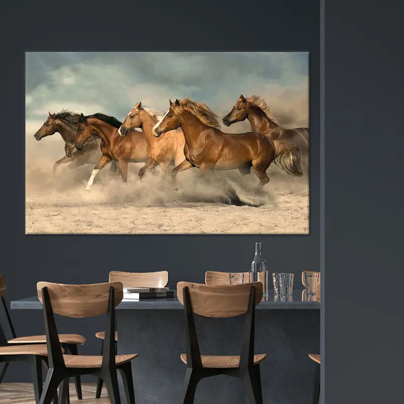 Zarif At Kanvası: Mükemmel Çiftlik Evi ve Mağara Dekoru