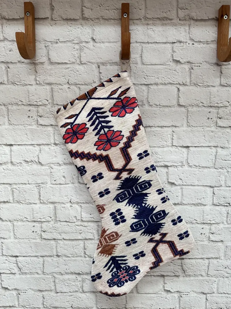 Mavi Halı Desenli Baskı Çorap: Şık Tatil Noel Dekoru