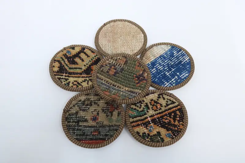 Böhmischer runder Untersetzer, brauner und bronzefarbener Untersetzer