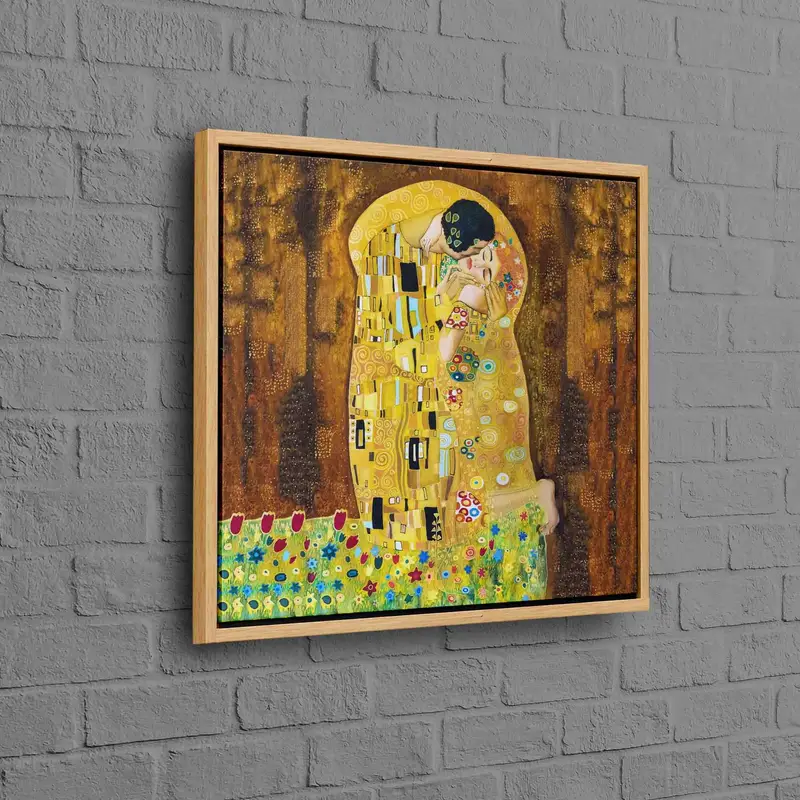 Gustav Klimt's 'The Kiss' Canvas Print - Elegant Art Decor