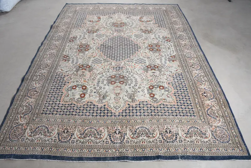 Blauer Perserteppich, 8,3x11,4 Fuß mit orangefarbenen Akzenten