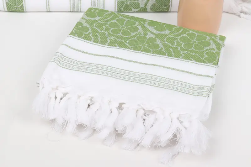 Beach Towel Monogram, Gift For Best Friend, 70x40 Cotton Daisy Design Towel, Gift For Her, Bridal Shower Favors, Wedding Gift, Beach Towel Bulk - 5