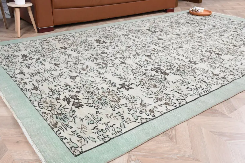 Türk Vintage Büyük Halı 5.4x9.9 ft, Beyaz Kahverengi Puantiyeli Yün Halı - 1