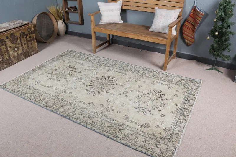 Elegant Beige Rug, Southwestern Pattern 4,3x7,2 ft