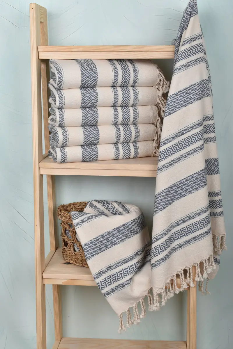 Christmas Favors, Cotton towel, Bachelorette Party Decorations, Best Friend Gift, 70x36 Cotton Diamond Towel, Fringed Turkish towel for poolside - 3