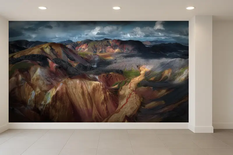 Bedruckte Tapete: Landmannalaugar-Berglandschaft – Lebendige Natur