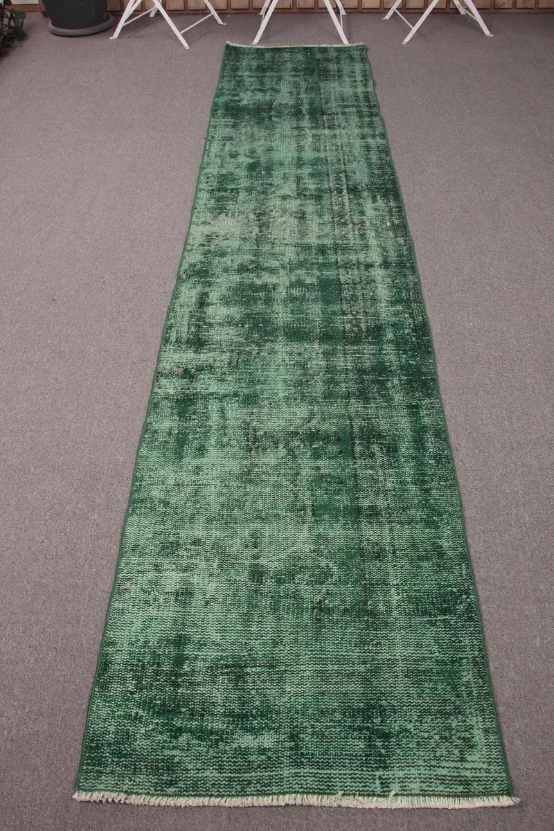 Handmade Green Rug with Geometric Floral Motifs, 2.1x9.9 ft