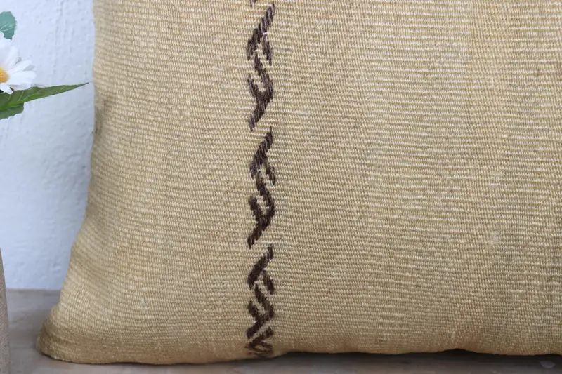Knitted Cushion, Southwestern Cushion Case, Gift Pillow, Cushion Cover, 16x24 Beige Cushion Cover, Turkish Kilim Pillow, Handmade Kilim Cushion - 3