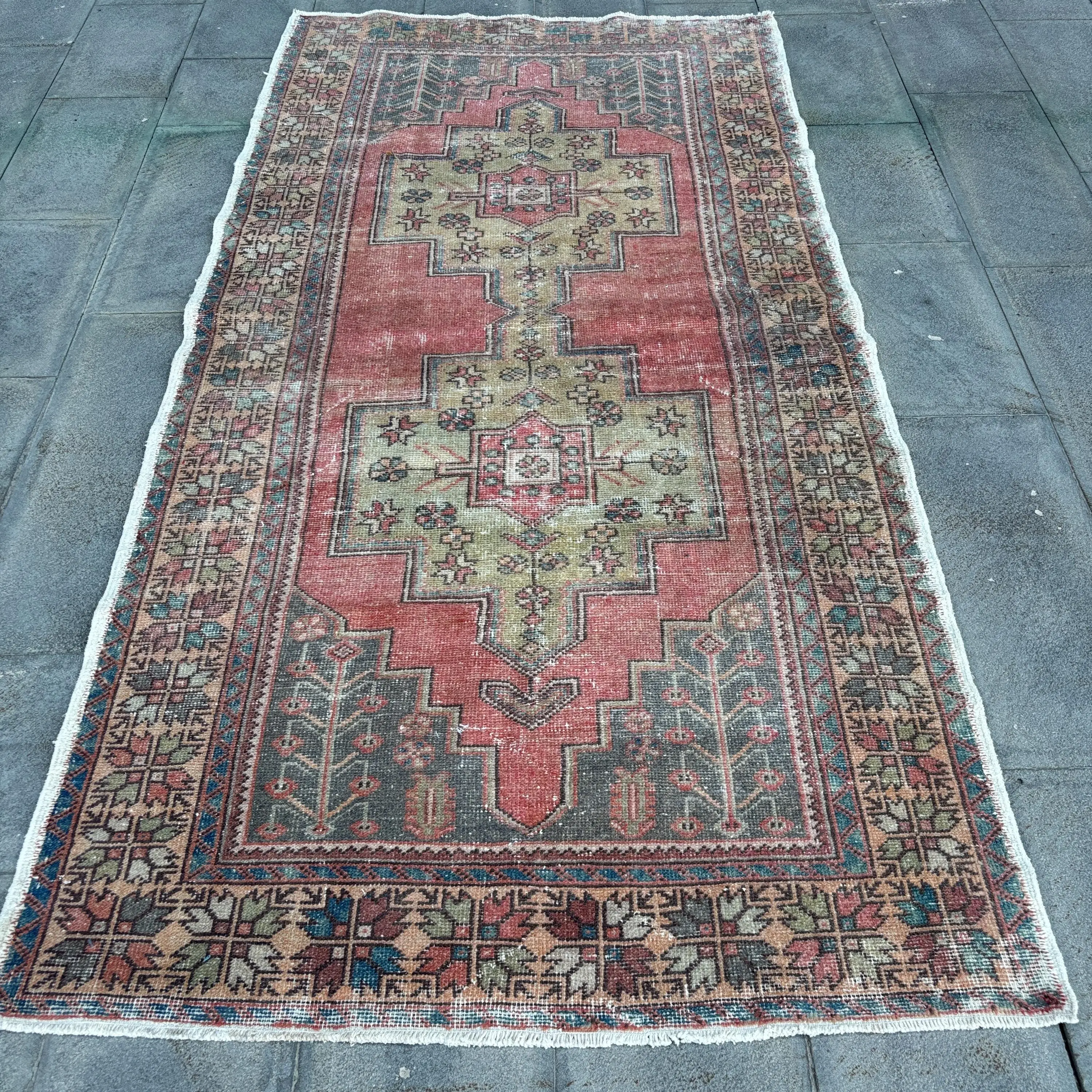 Türkischer Vintage-Teppich, 132 x 259 cm, roter Wollteppich - 1