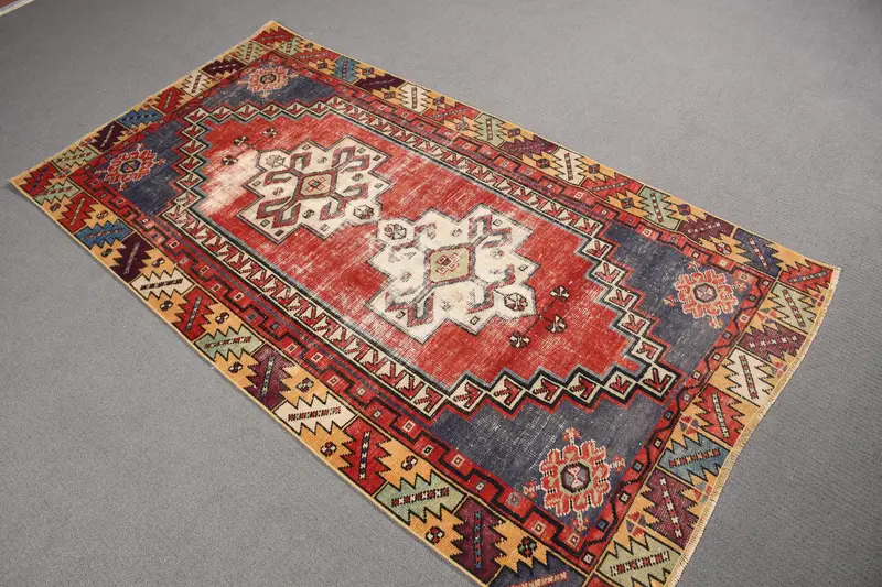 3.2x5.2 ft Rug, Accent Vintage Rug, Red Oushak Ombré Rug - 1