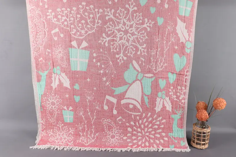 Turkish Bath Towel, Christmas Patterned Red-Green Peshtemal, 40x71 Inches