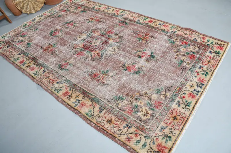 Turkish Oushak Rug 5.4x8.5 ft, Red Green Animal Print Wool Vintage Rug - 1