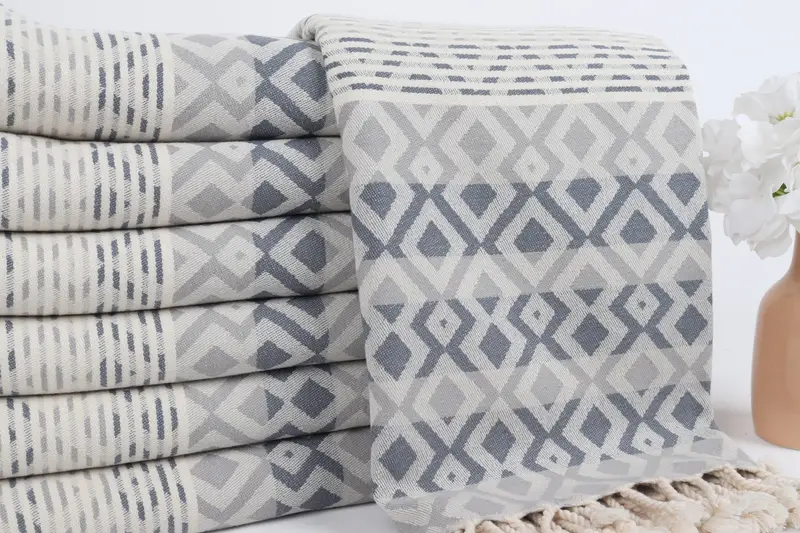 Bridal Shower Favor, Lightweight Turkish towel, 70x40 Cotton Diamond Towel, Towel With Name, Large Turkish Towel, Bachelorette Gifts, Pool Towels - 2