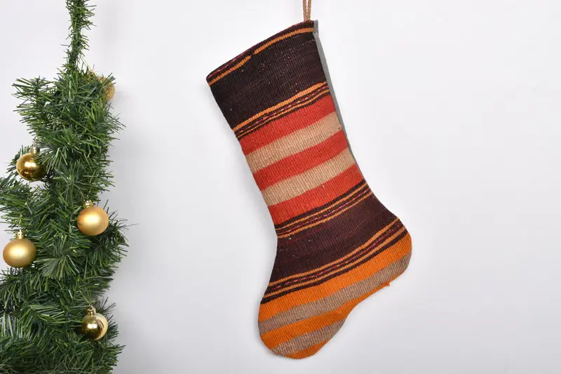 Festive 7-Inch Christmas Ornaments Pattern, Unique Holiday Stocking