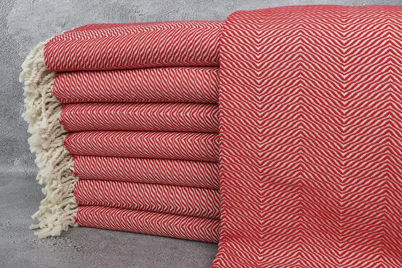 Strandtuch, Monogramm, türkische Baumwolle, roter Chevron, 40 x 71 Zoll