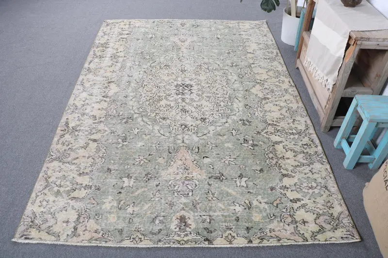 Grün-gelber Karoteppich, 5,2 x 7,6 Fuß, schickes Dekor