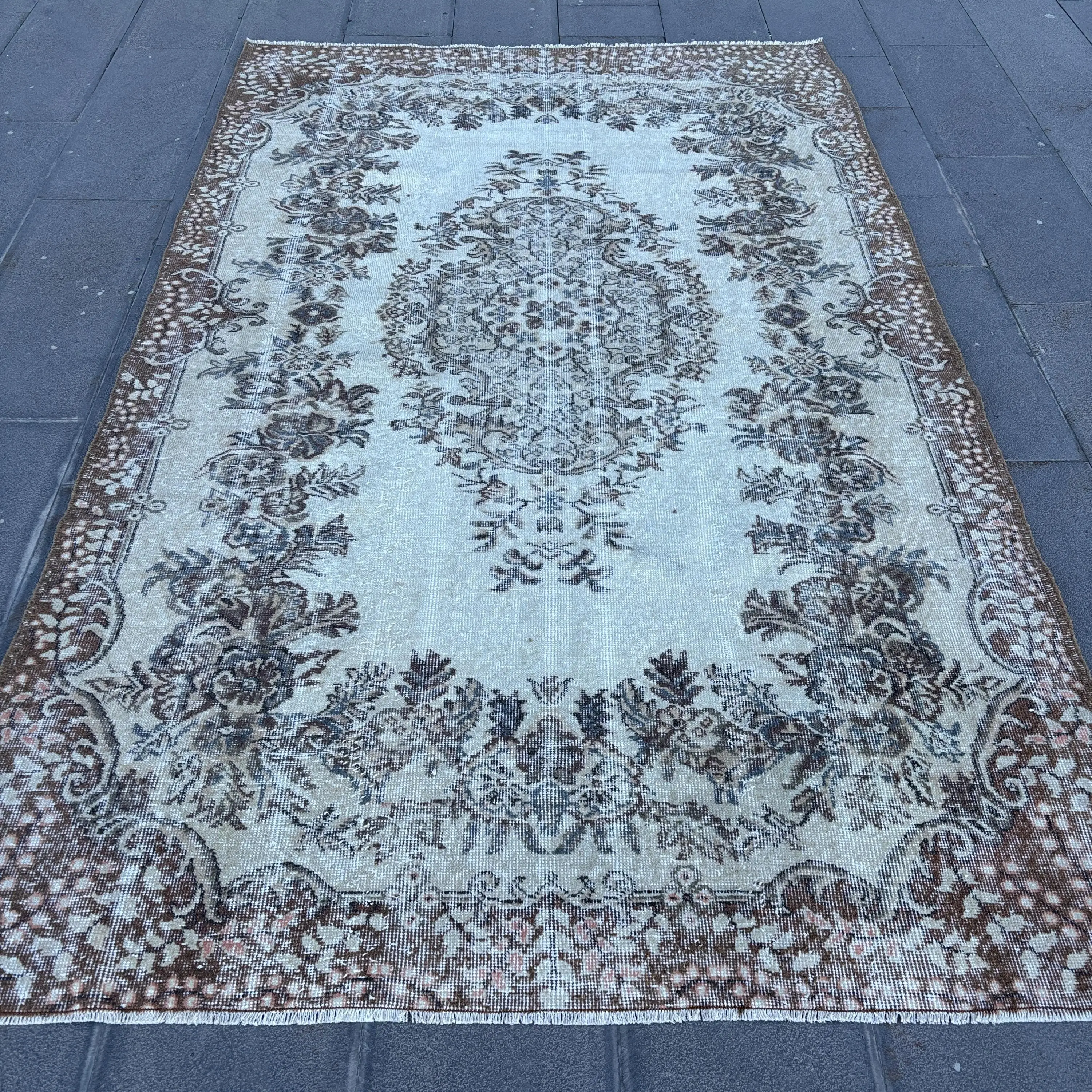 5.3x8.7 ft Vintage Rug, Turkish Large Rug, Brown Animal Print Wool Rug - 1