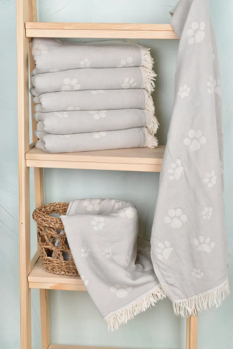 Sand-resistant towel, 70x36 Cotton Paw Design Towel, Memorial Gift, Bachelorette Party Decorations, Bachelorette Party Gifts, Spa Gift Towel - 4
