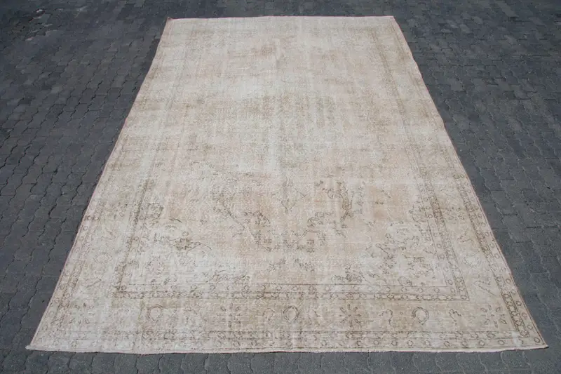 Vintage Rug, Oversize 8.3x11.9 ft Turkish Rug, White Gray Floral Wool Rug - 1