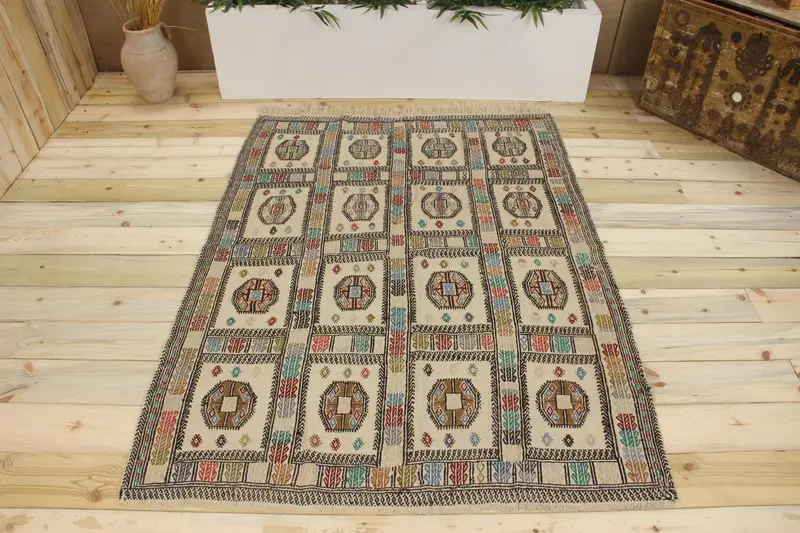 Handmade Beige Rug, 0.4x5.7 ft Floral & Geometric Design