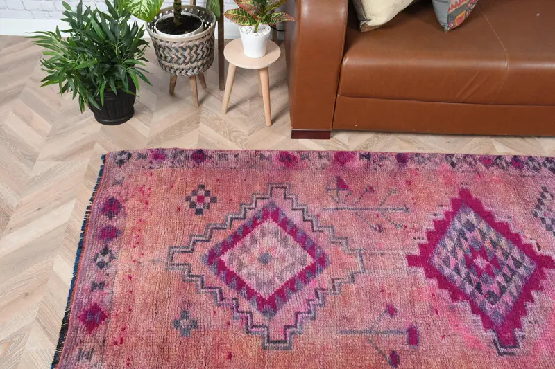 Vintage Turkish Runner Rug 3.2x10.1 ft (98x307 cm), Pink Polka dot Oushak Rug - 1