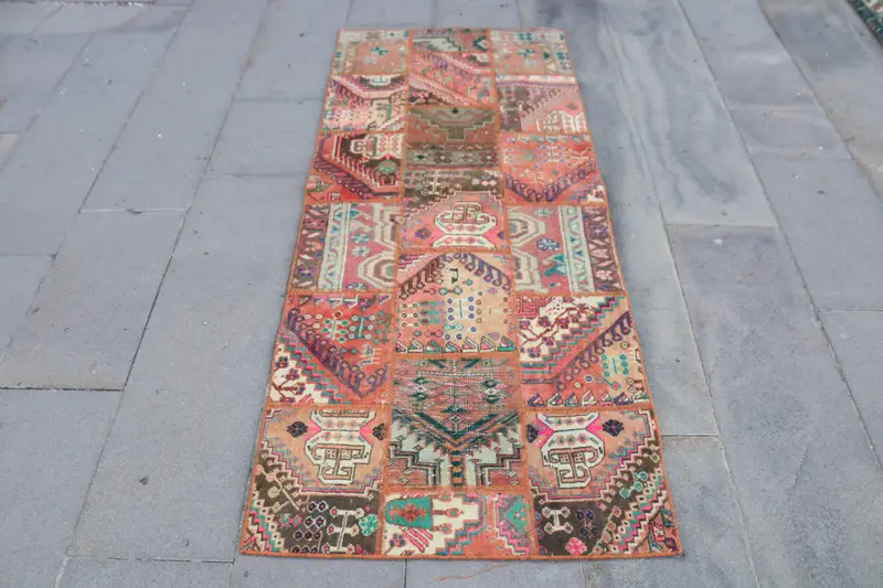 Vintage Oushak Kleiner Teppich 2,5x6 ft (77x183 cm), türkischer roter abstrakter Wollteppich - 1