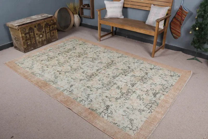 グリーンフローラルラグ、5.2x8.3フィートのエレガントな装飾