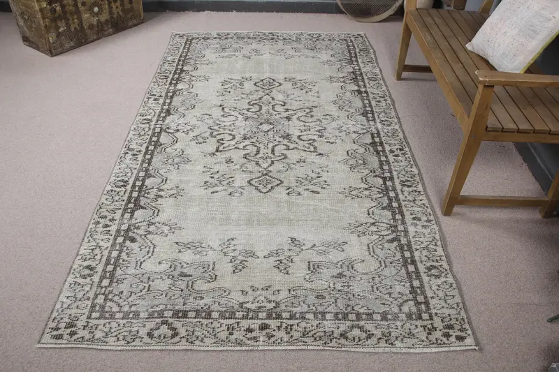 Zarif Bej ve Kahverengi Halı, 4,6x8,3 ft Hayvan Baskı